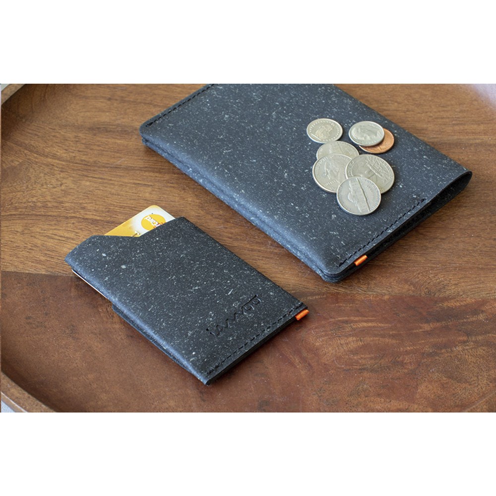 Recycled Leather Passport Holder Passhülle